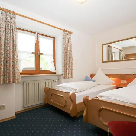 Apartment Am Hadermarkt Inkl. Chiemgaukarte Ruhpolding