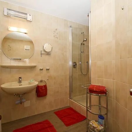 Apartamento Am Hadermarkt Inkl. Chiemgaukarte